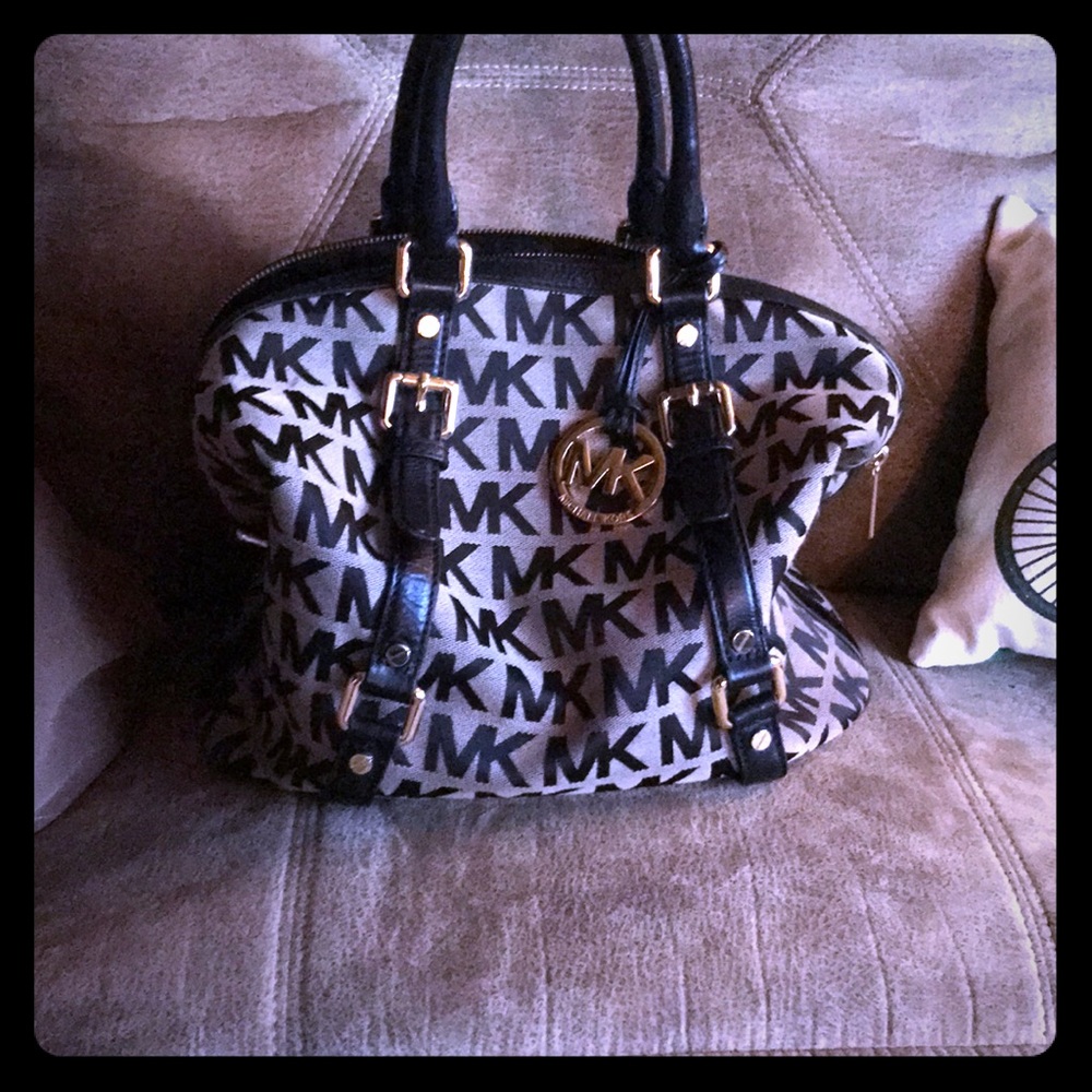 MK authentic small purse